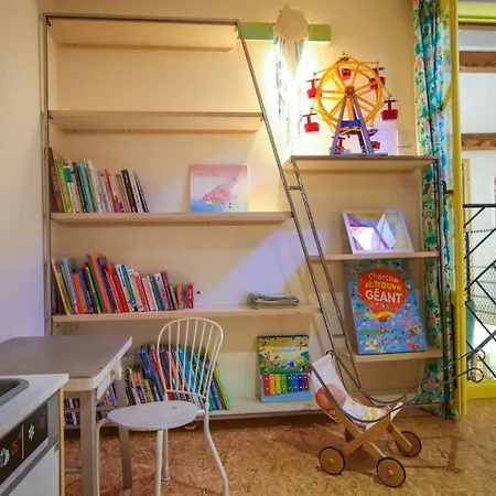 Maison D'architecte Sur Jardin Verdoyant Дом отдыха